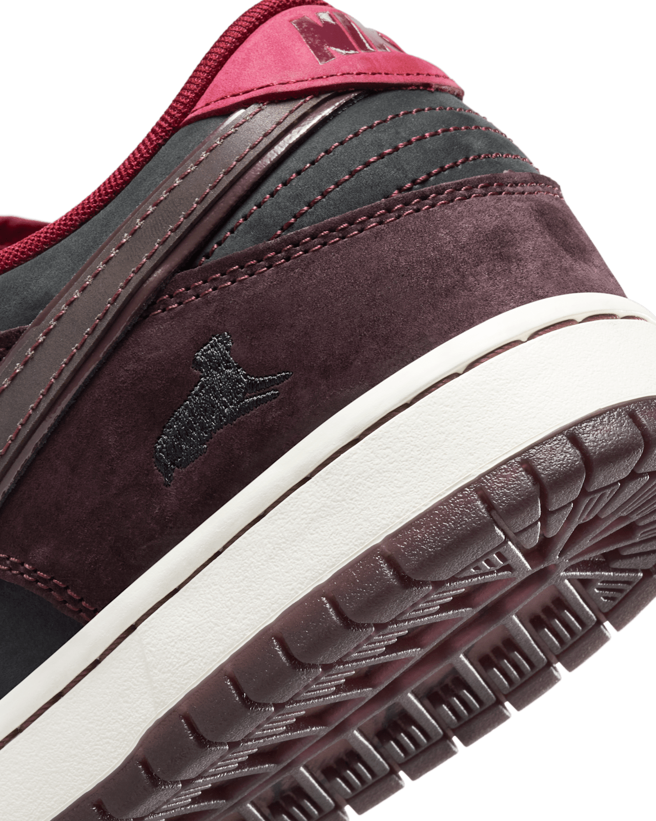 NIKE公式】ナイキ SB ダンク LOW プロ x ライオット スケート NIKE公式】ナイキ SB ダンク LOW プロ x ライオット スケート